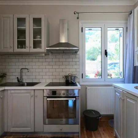 Peonia Flower House Asprogerakata